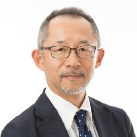 安達 功